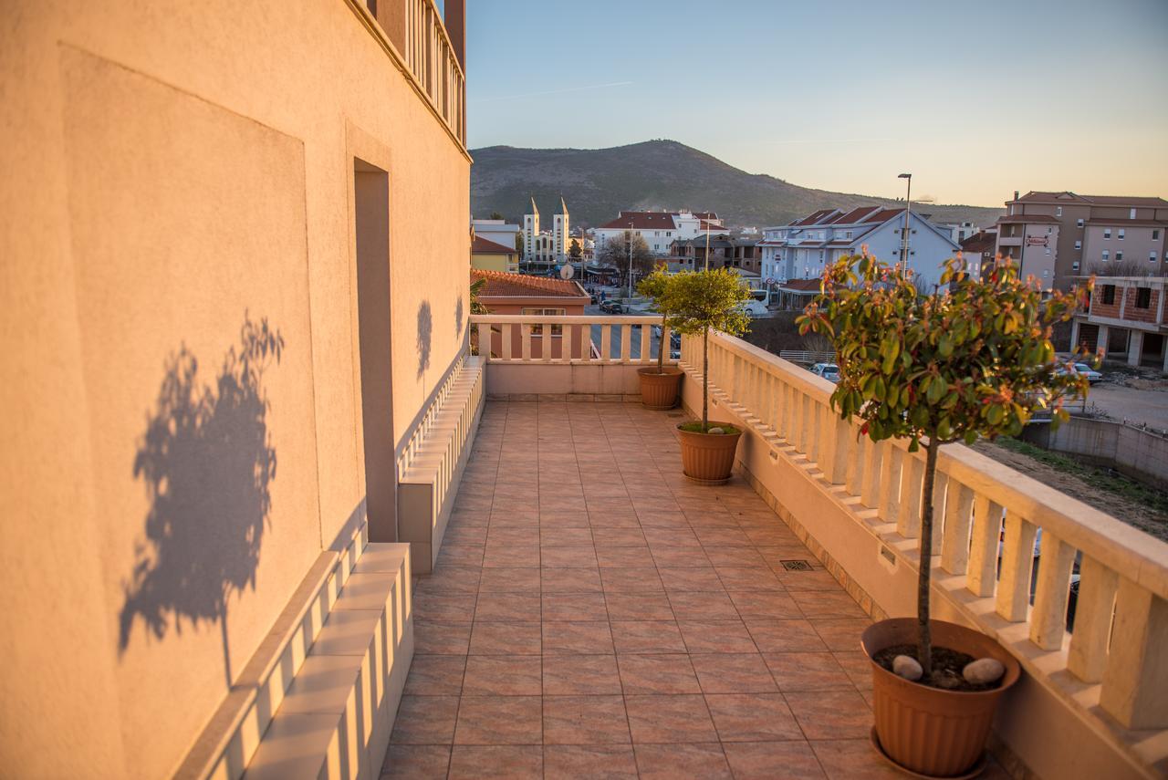 Hotel Barbaric Medjugorje Luaran gambar